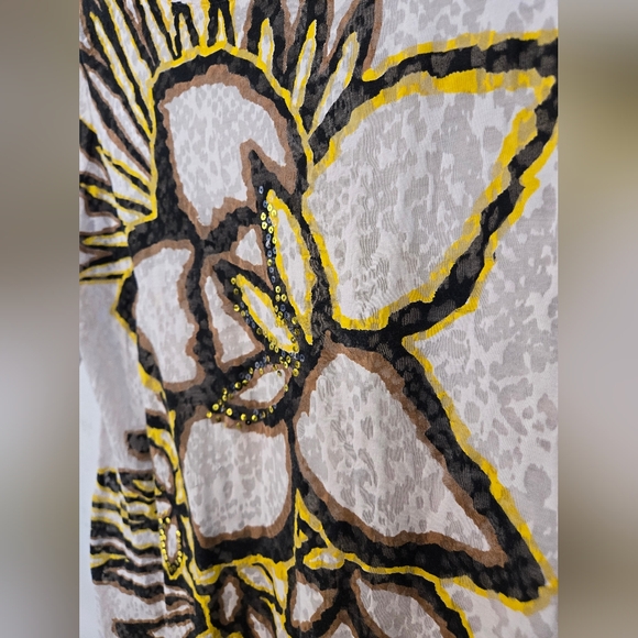 Women's Cream Sheer Floral T-shirt With Sequens. Pristine Condition. - Picture 6 of 7